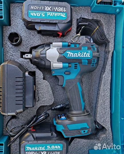 Аккумуляторный гайковерт Makita 800 н.м. (Арт.8402