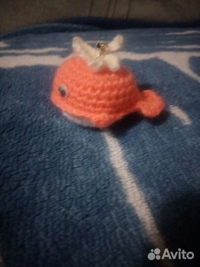 Вязанный дельфинчик