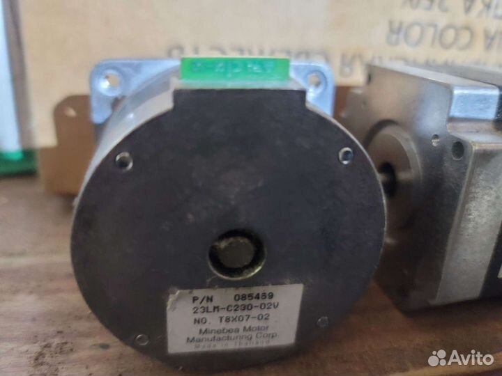 Шаговые двигатели