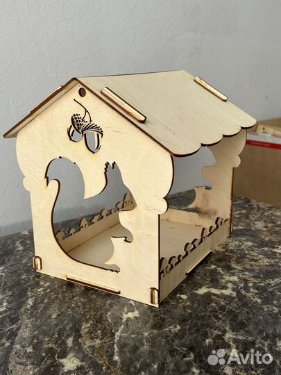 Кормушка для птиц