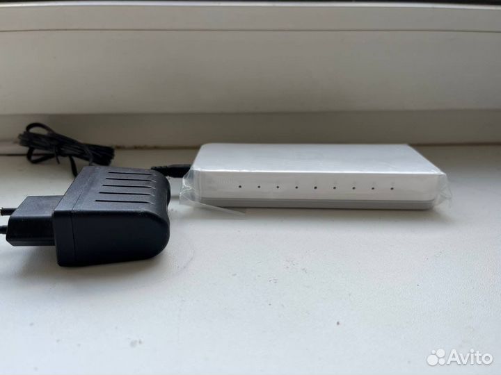Коммутатор D-Link 1008C