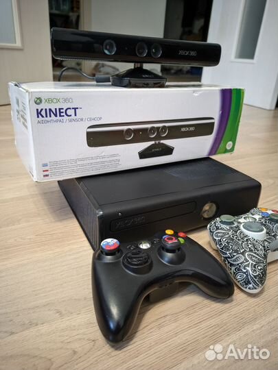 Приставка Xbox 360 + Kinect