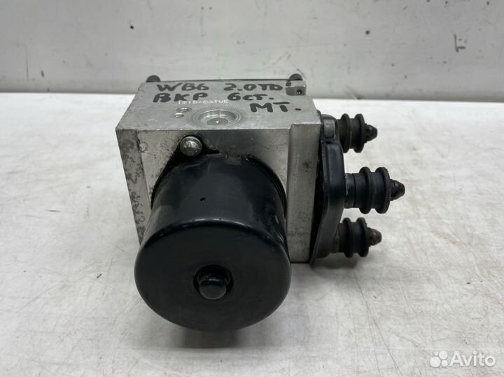 Блок ABS VW Passat В6 3C0614095P