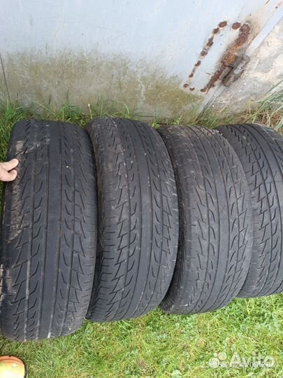 Berlin Summer UHP 225/60 R18