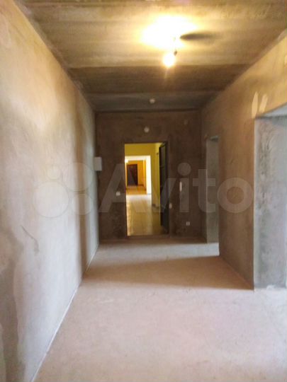 3-к. квартира, 92 м², 8/9 эт.