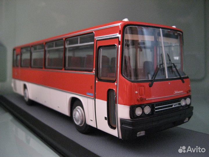 Ikarus Икарус 256.54 (1985) Красно-белый Classicbu