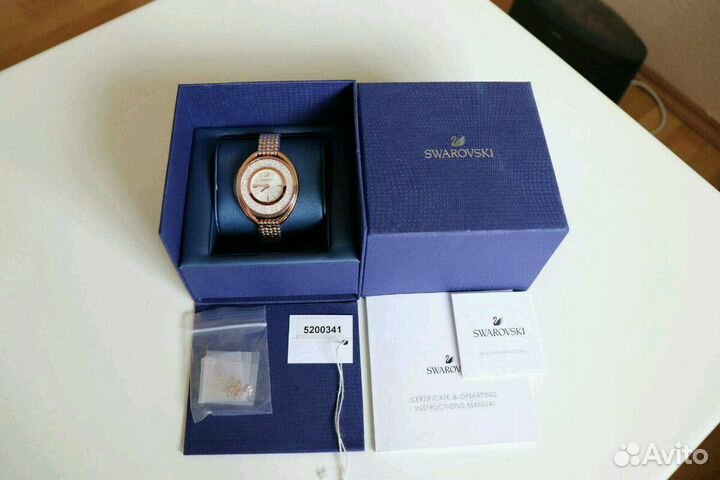 Часы swarovski