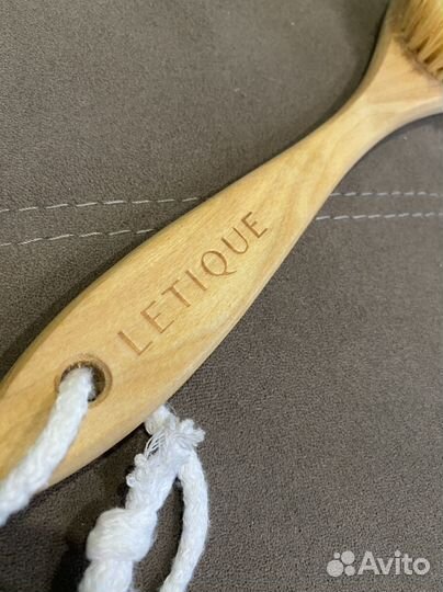 Щетка для сухого массажа Letique