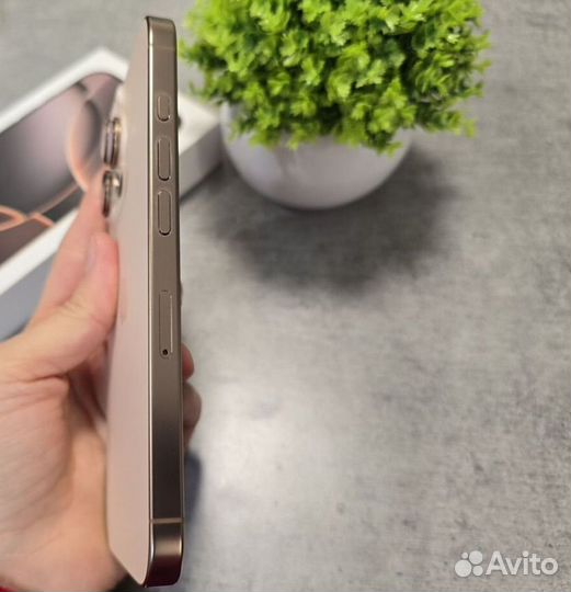 iPhone 16 Pro, 256 ГБ