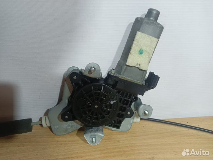 Стеклоподъемник задний правый Ssangyong Kyron 1