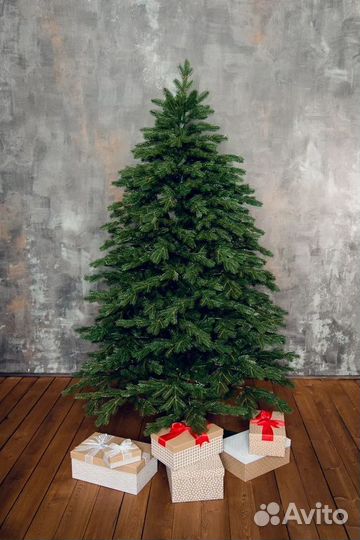 Литая искусственная елка