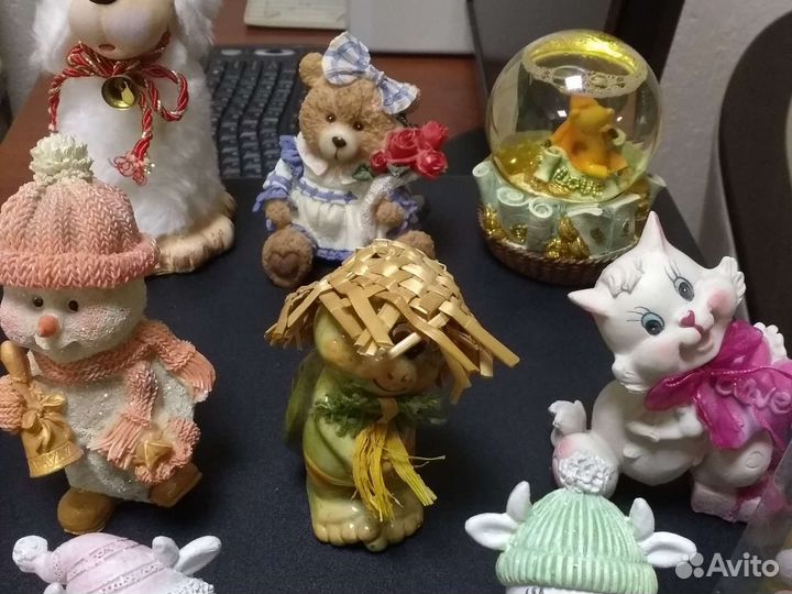 Фигурки, копилки, свечки, новогодние