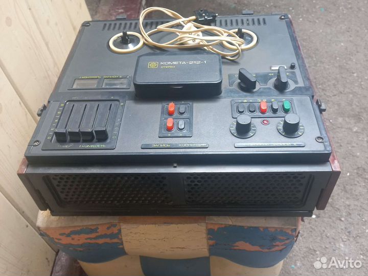 Катушечный магнитофон комета 212-1