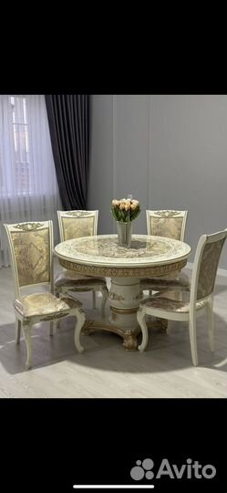 Столы и стулья новые