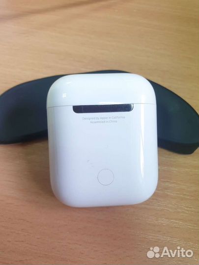 Новый кейс Apple Air Pods 2-го поколения