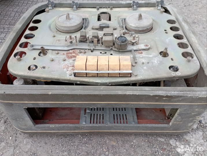 Магнитофон СССР