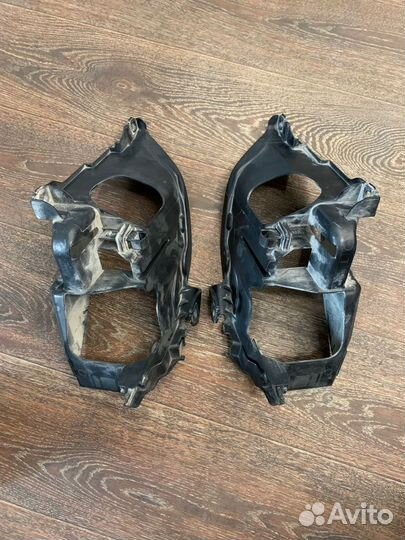 Площадка фары Audi Q7 2005-2013г