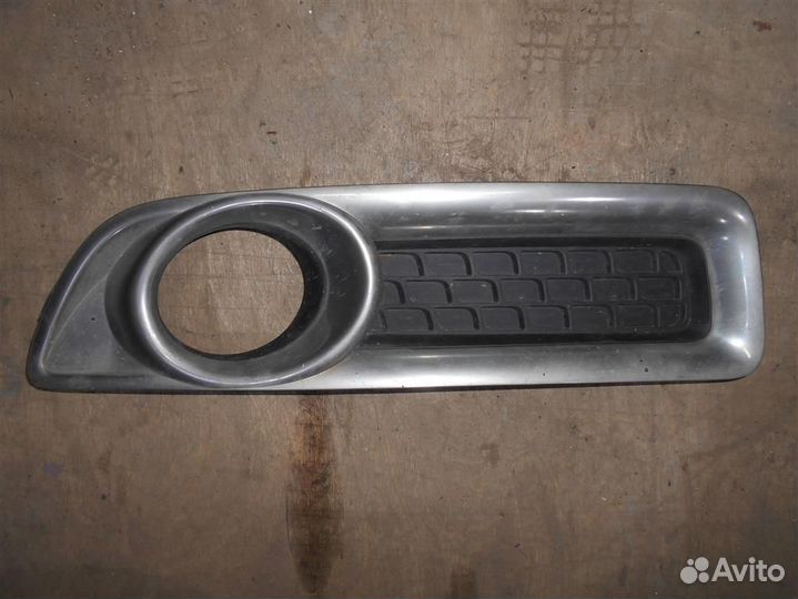 Решетка в бампер правая от Volvo V70 2007-2013