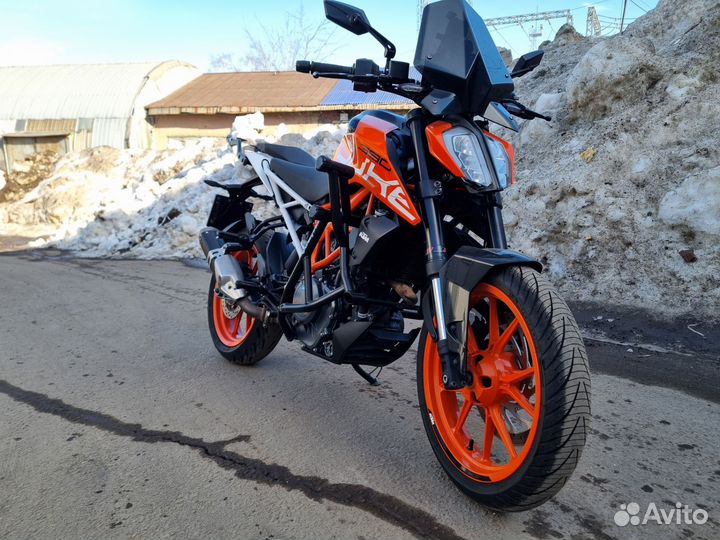 KTM duke 390