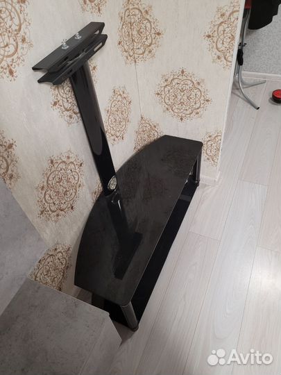 Подставка для телевизора с кронштейном