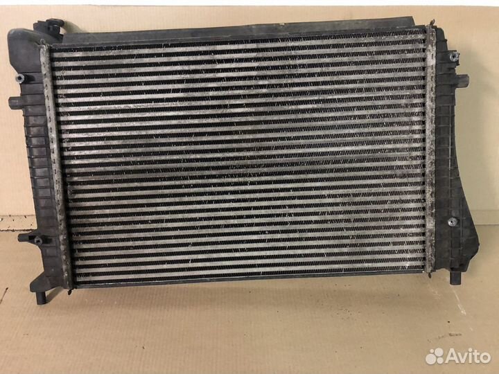 Радиатор интеркуллера Volkswagen Passat B6