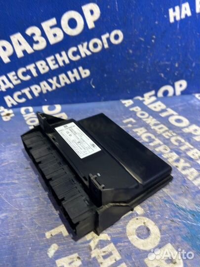 Блок управления центральным замком Ford Fiesta 5