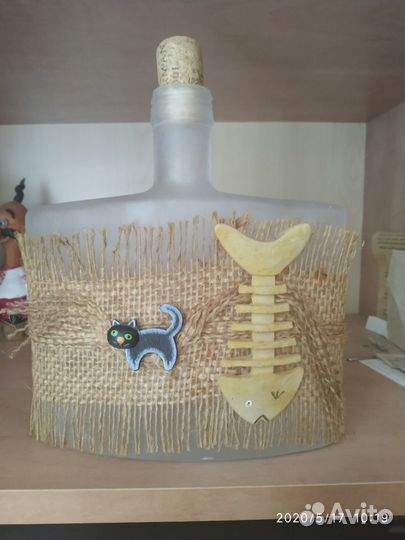 И декор и сосуд