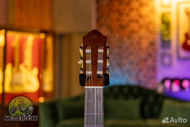 Классическая гитара Yamaha C40