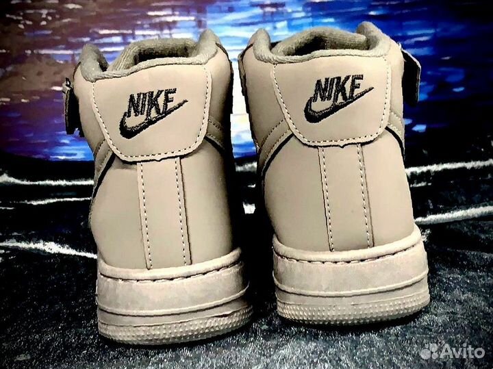 Кроссовки Nike Air Force