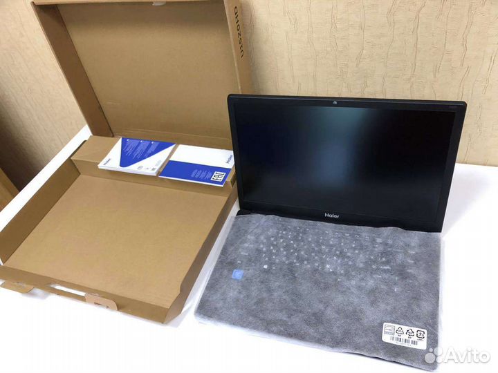 Ноутбук новый для дома офиса и простых игр