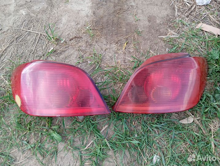 Задние фонари Peugeot 307