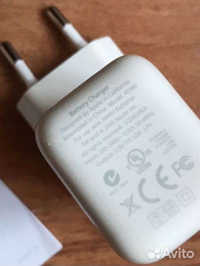 Оригинальная зарядка Apple для аккумуляторов ‘AA’