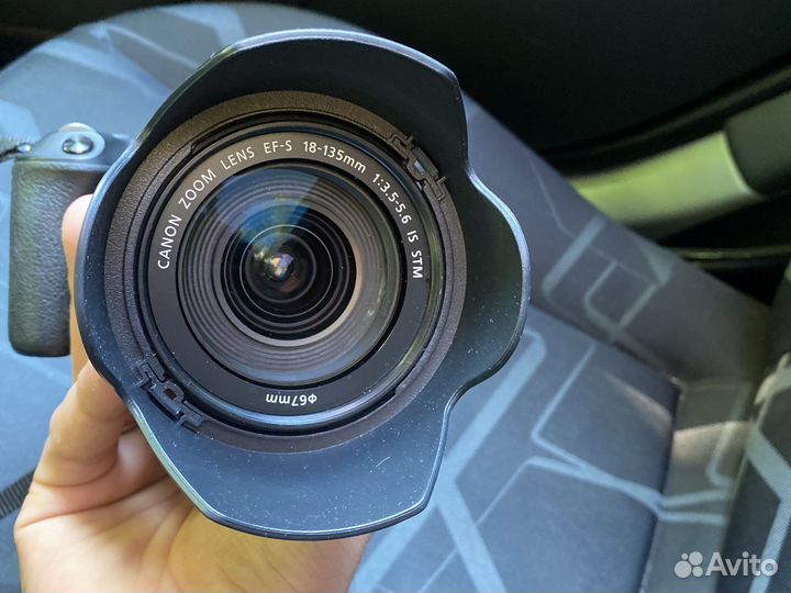 Зеркальный фотоаппарат canon eos 200d