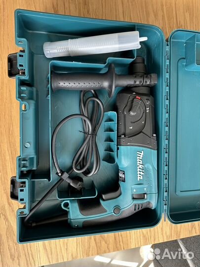 Перфоратор makita HR2470 780Вт