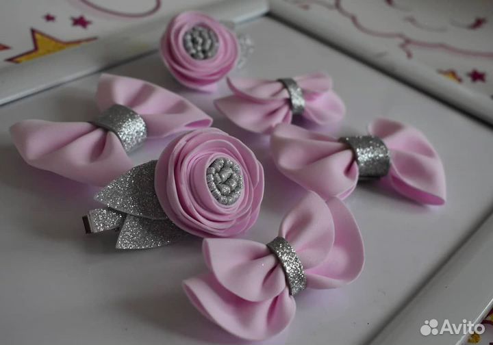 Резинка и заколки для волос