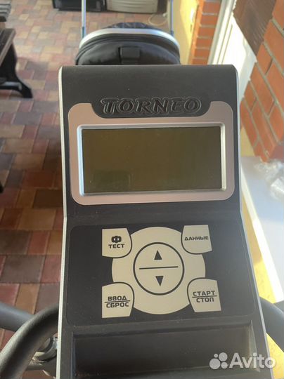 Эллиптический тренажер torneo