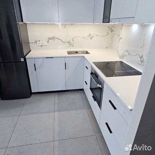 Столешница из акрилового камня