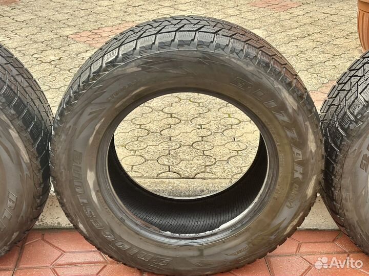 Bridgestone Blizzak DM-V1 285/60 R18