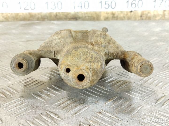 Суппорт задний правый Lexus Rx 1998 2003