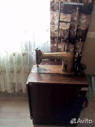 Швейная машинка