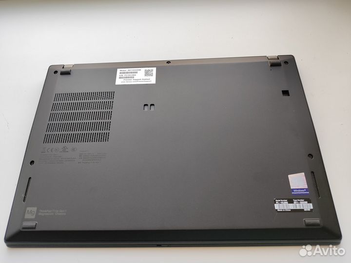 Lenovo ThinkPad T14S Gen 1/i5/8/256NVMe/14/FHD/IPS