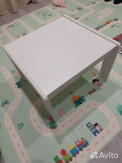 Детский столик