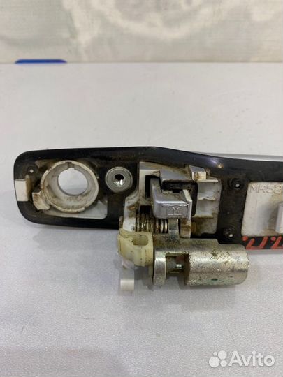 Ручка двери внешняя передняя правая Mitsubishi