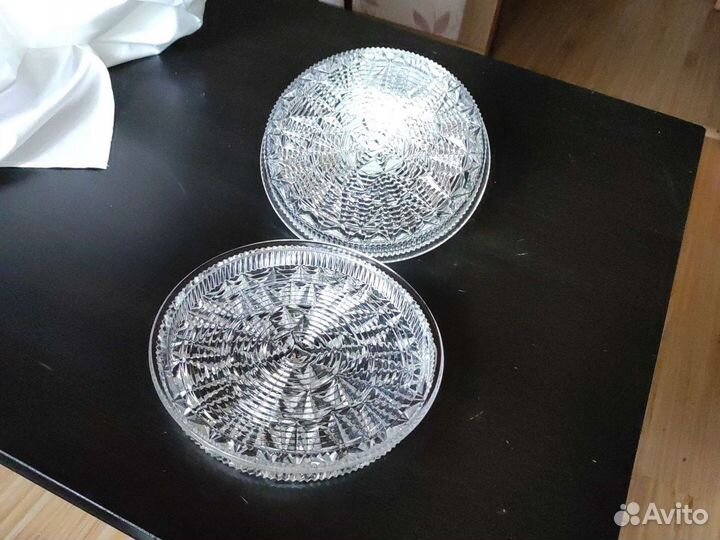 Блюдо/тарелка стекло 22 см диаметр