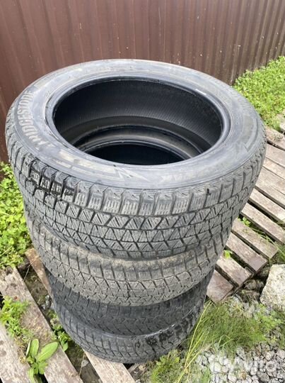 Bridgestone Blizzak DM-V3 235/55 R18