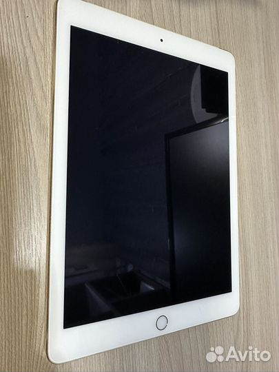 Планшет Apple iPad Air 2 64Gb