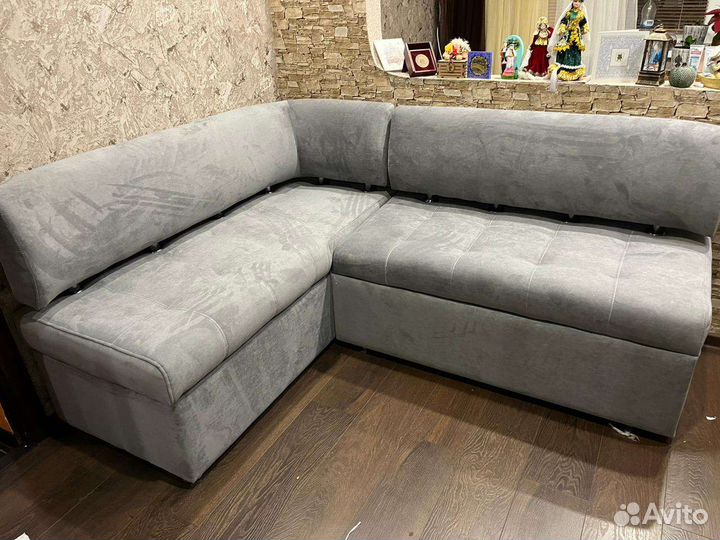 Перетяжка мягкой мебели