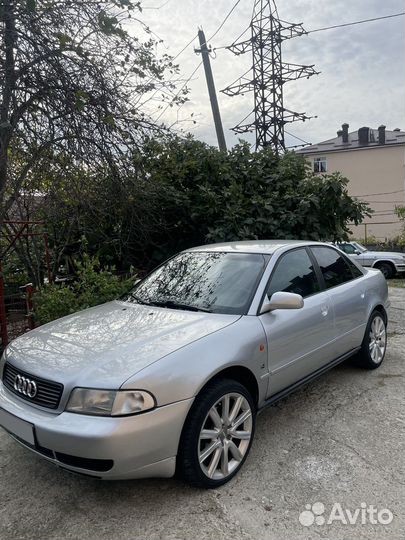 Audi A4 1.8 МТ, 1997, 330 000 км