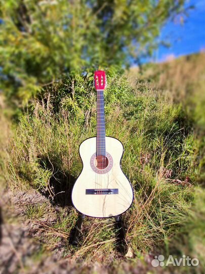 Гитара классическая