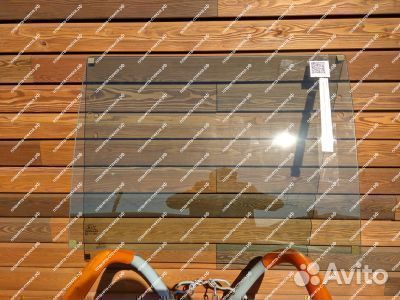 Стекло лобовое нижнее экскаватор Jcb JC 160